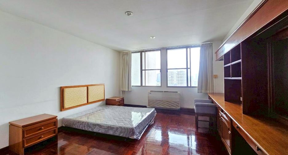 À louer 4 chambres condo à Khlong Toei, Bangkok