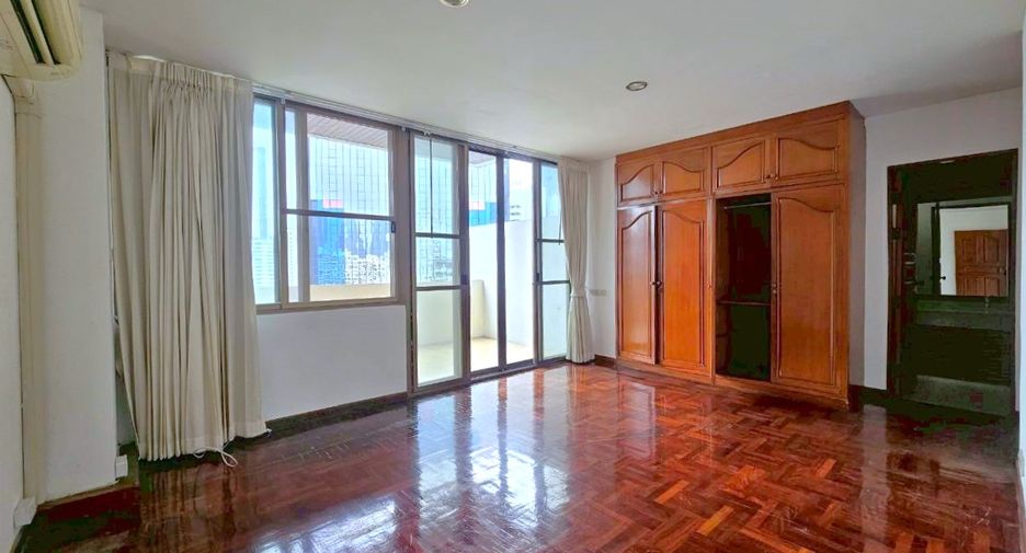 À louer 4 chambres condo à Khlong Toei, Bangkok