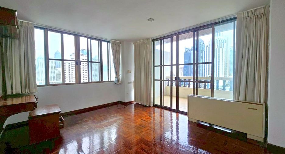 À louer 4 chambres condo à Khlong Toei, Bangkok