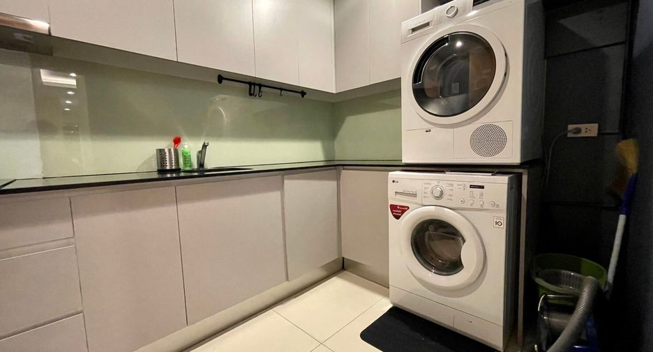 For rent and for sale 4 bedrooms condo in Watthana, Bangkok