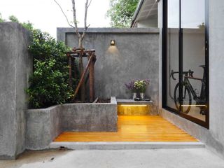 For rent 2 bedrooms townhouse in Watthana, Bangkok