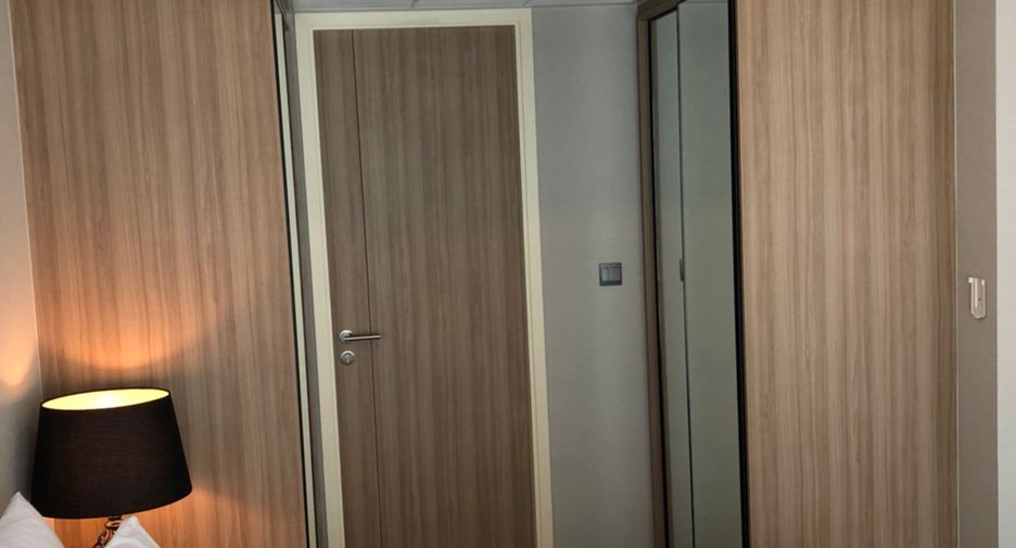 For rent and for sale 1 bed condo in Pathum Wan, Bangkok