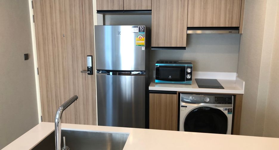 For rent and for sale 1 bed condo in Pathum Wan, Bangkok