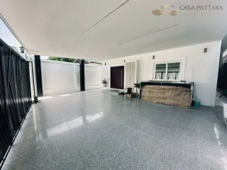Villa en venta de 4 habitaciones en Bang Lamung, Chonburi