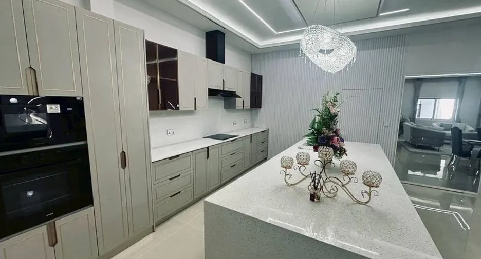 Villa en venta de 4 habitaciones en Bang Lamung, Chonburi