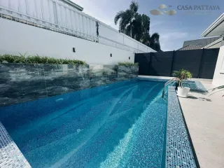 Villa en venta de 4 habitaciones en Bang Lamung, Chonburi