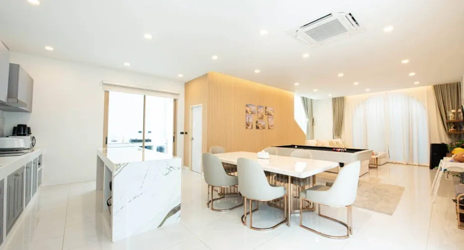 À vendre 5 chambres villa à Jomtien, Pattaya