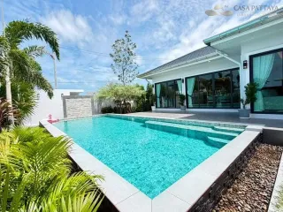 For sale 3 bedrooms villa in Bang Lamung, Chonburi