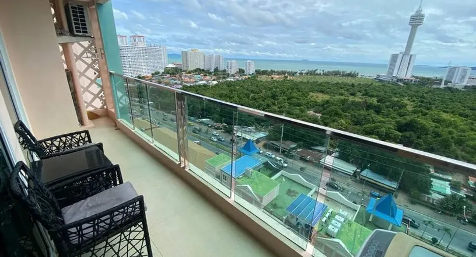 Condo en venta de 2 habitaciones 
