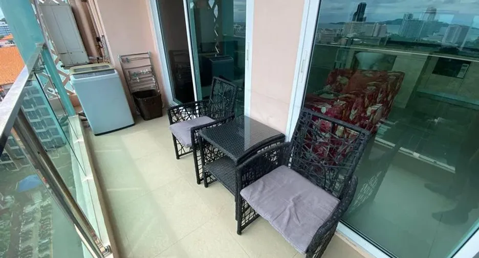 Condo en venta de 2 habitaciones 