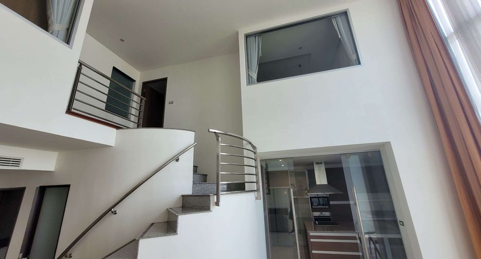 Condo en alquiler de 2 habitaciones en Watthana, Bangkok