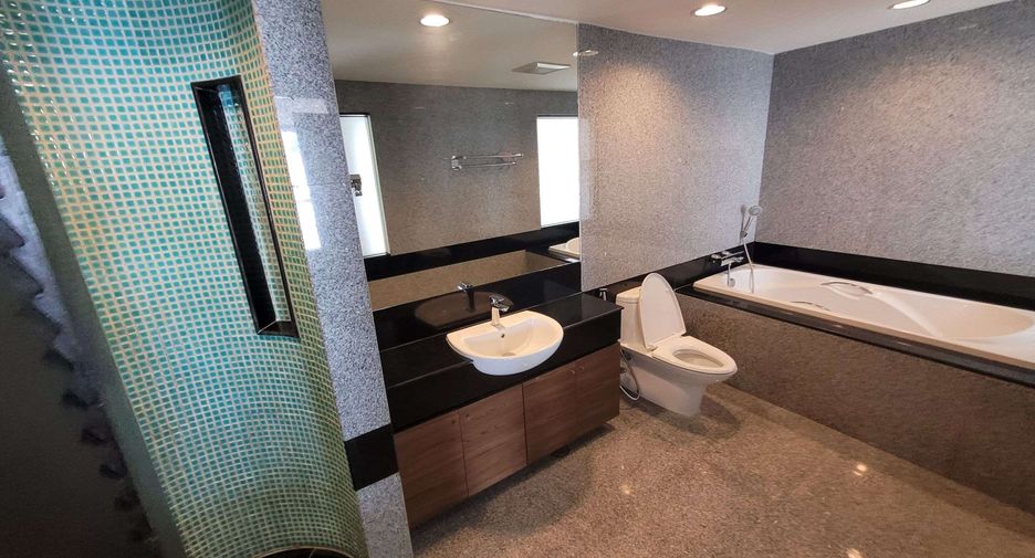 Condo en alquiler de 2 habitaciones en Watthana, Bangkok