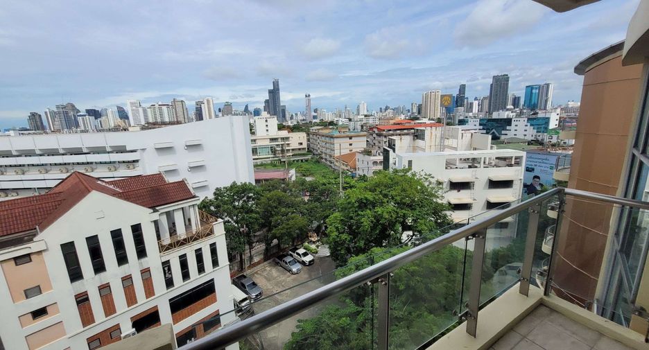 Condo en alquiler de 2 habitaciones en Watthana, Bangkok