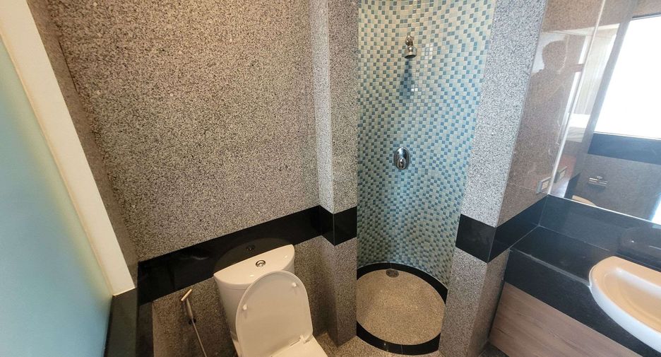 Condo en alquiler de 2 habitaciones en Watthana, Bangkok