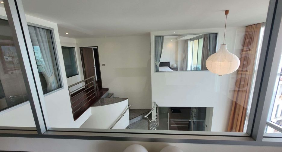 Condo en alquiler de 2 habitaciones en Watthana, Bangkok