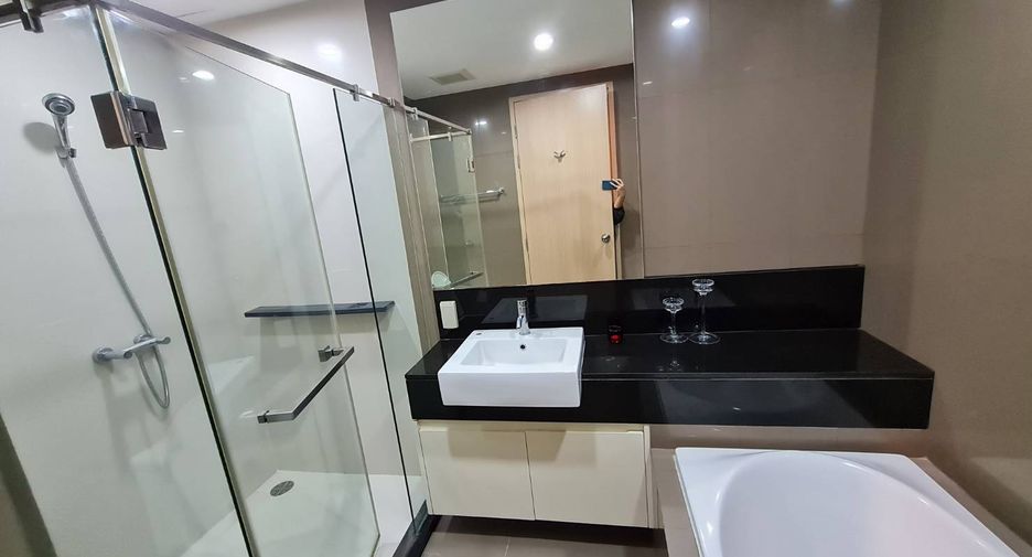 For rent 2 bedrooms condo 