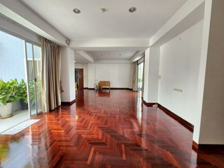 For rent 3 bedrooms condo in Sathon, Bangkok