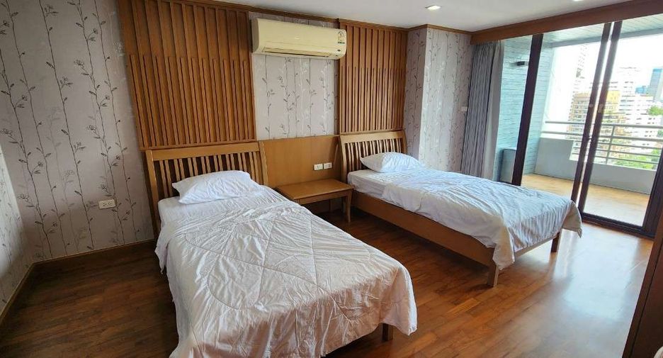 For rent 3 bedrooms condo 