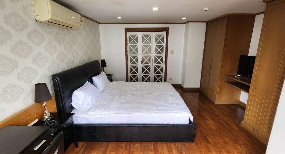 For rent 3 bedrooms condo 