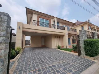 For Rent 4 Bedroom House In Bang Lamung, Chonburi