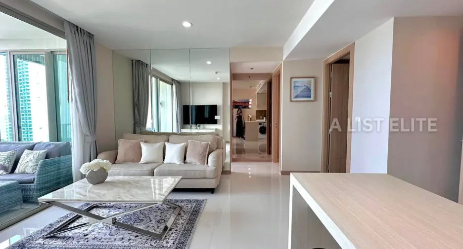 For sale 2 ベッドルーム condo 