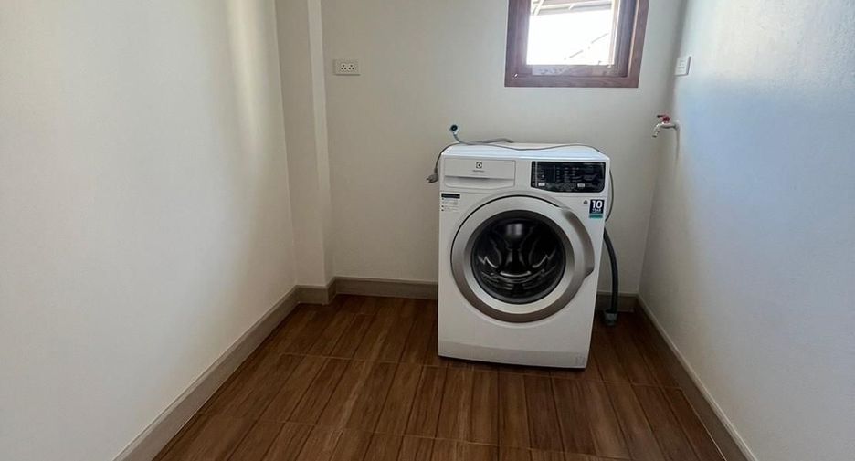 For rent 3 bedrooms villa in Hang Dong, Chiang Mai