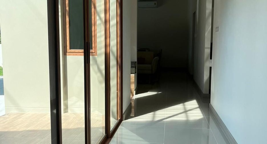 For rent 3 bedrooms villa in Hang Dong, Chiang Mai