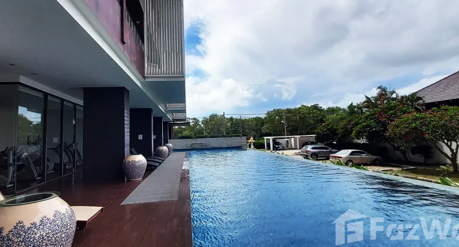 For sale 3 bedrooms condo 