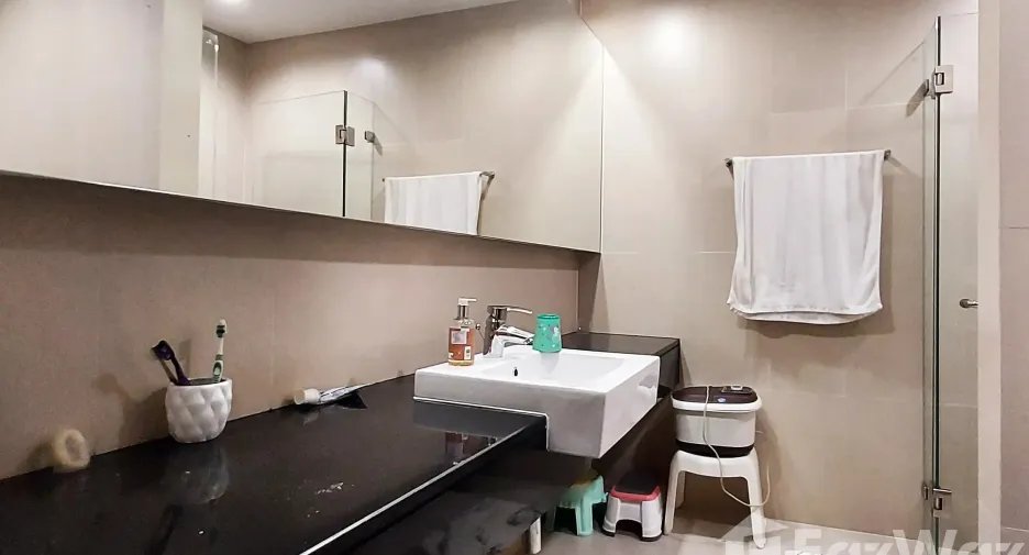 For sale 3 bedrooms condo 