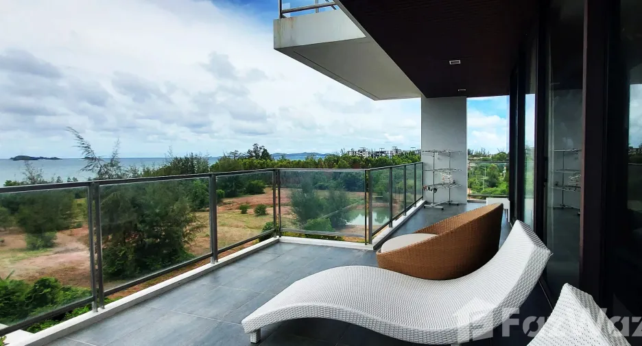 For sale 3 bedrooms condo 
