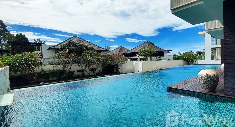 For sale 3 bedrooms condo 