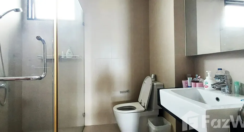 For sale 3 bedrooms condo 