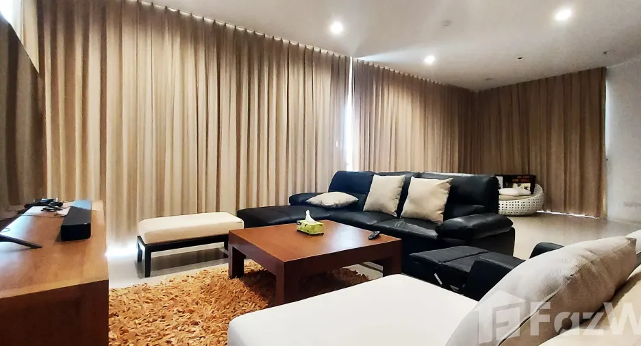 For sale 3 bedrooms condo 
