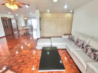Condo en alquiler de 3 habitaciones en Watthana, Bangkok