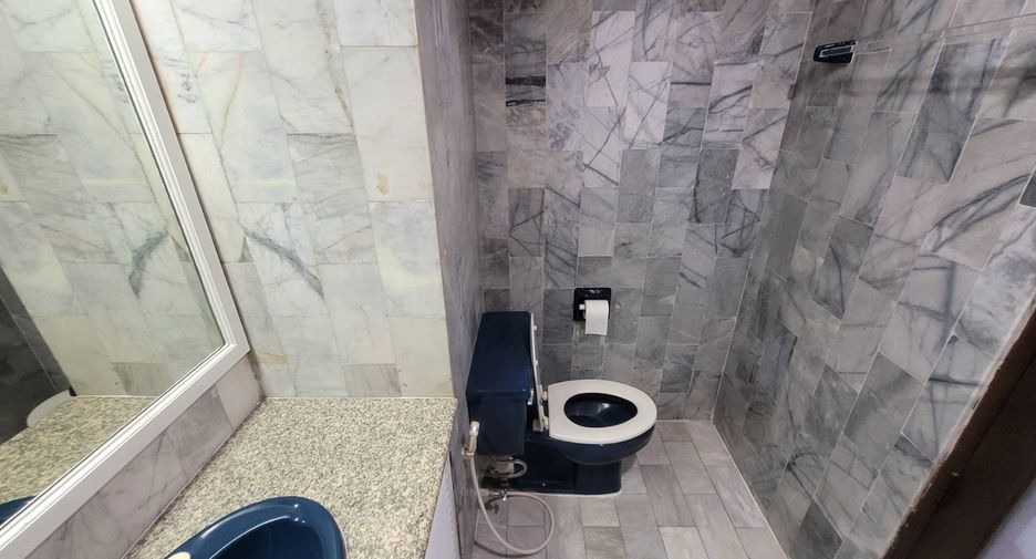 Wohnung zur Miete mit 2 Zimmer in Watthana, Bangkok