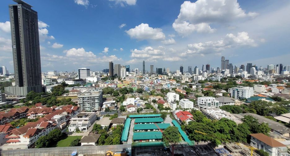 Wohnung zur Miete mit 2 Zimmer in Watthana, Bangkok