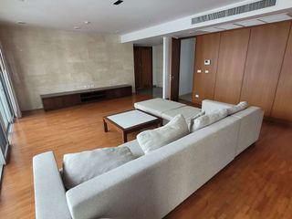 For rent 3 ベッドルーム condo in Watthana, Bangkok