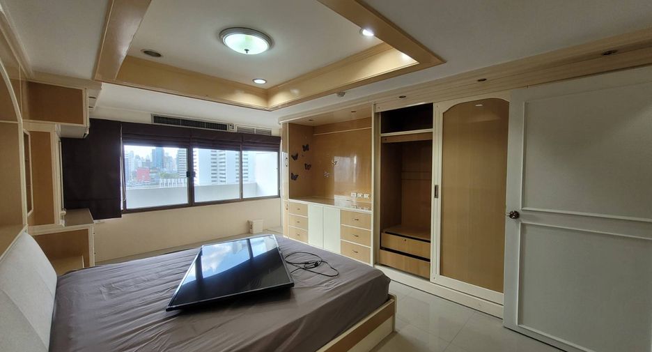 Condo en alquiler de 3 habitaciones en Watthana, Bangkok