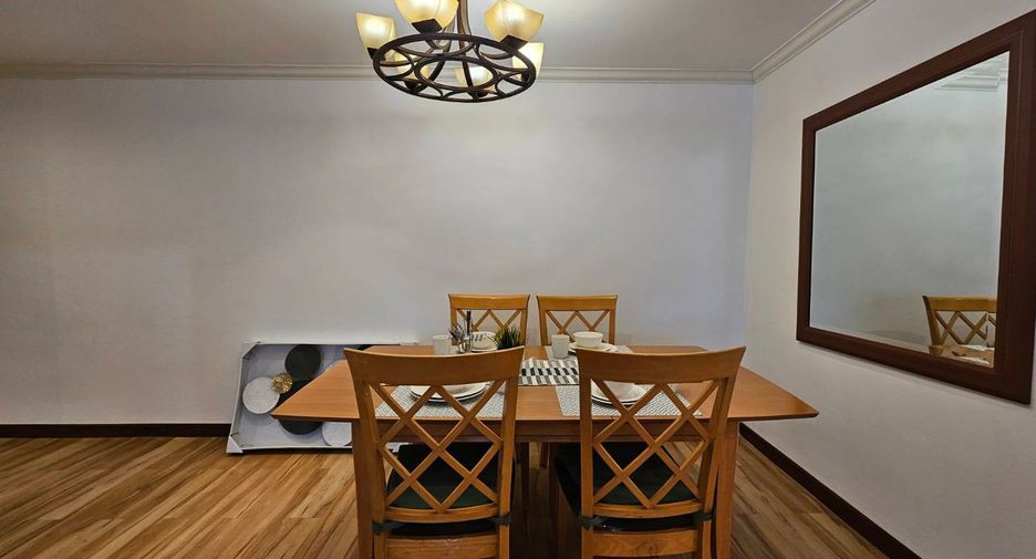 For rent 2 ベッドルーム condo in Khlong Toei, Bangkok