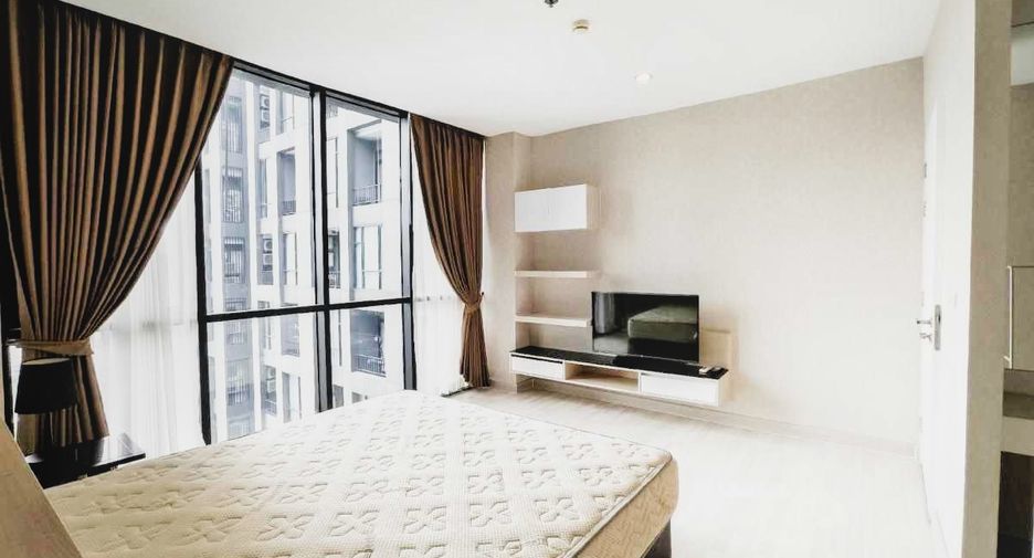 À louer 2 chambres condo à Watthana, Bangkok