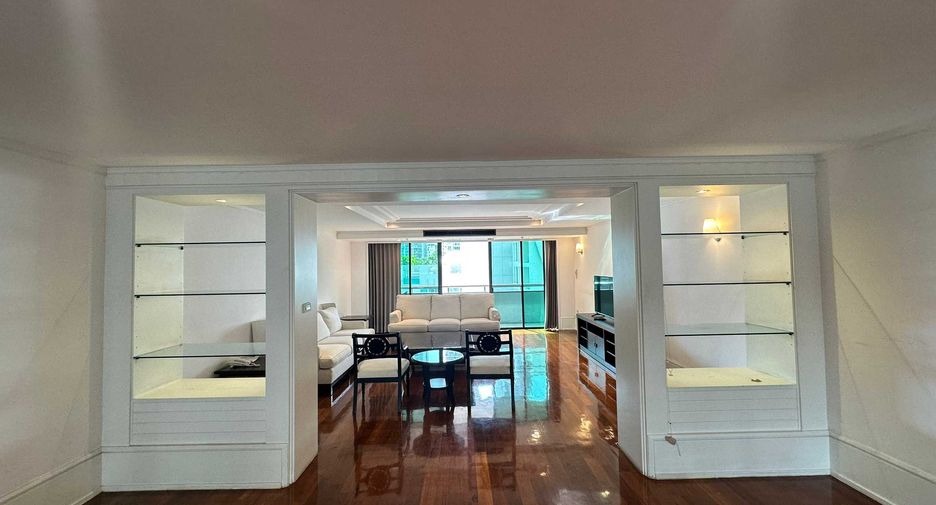 For rent 3 ベッドルーム condo in Watthana, Bangkok