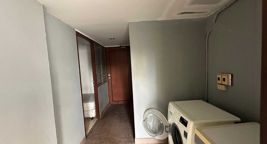 For rent 3 ベッドルーム condo in Watthana, Bangkok