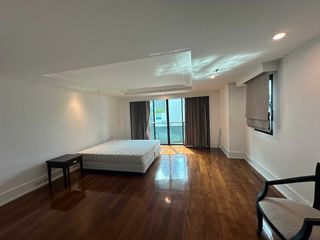 For rent 3 ベッドルーム condo in Watthana, Bangkok