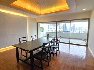 For rent 3 ベッドルーム condo in Watthana, Bangkok