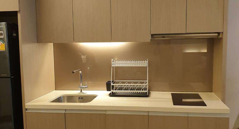 For rent 1 bed condo in Khlong Toei, Bangkok