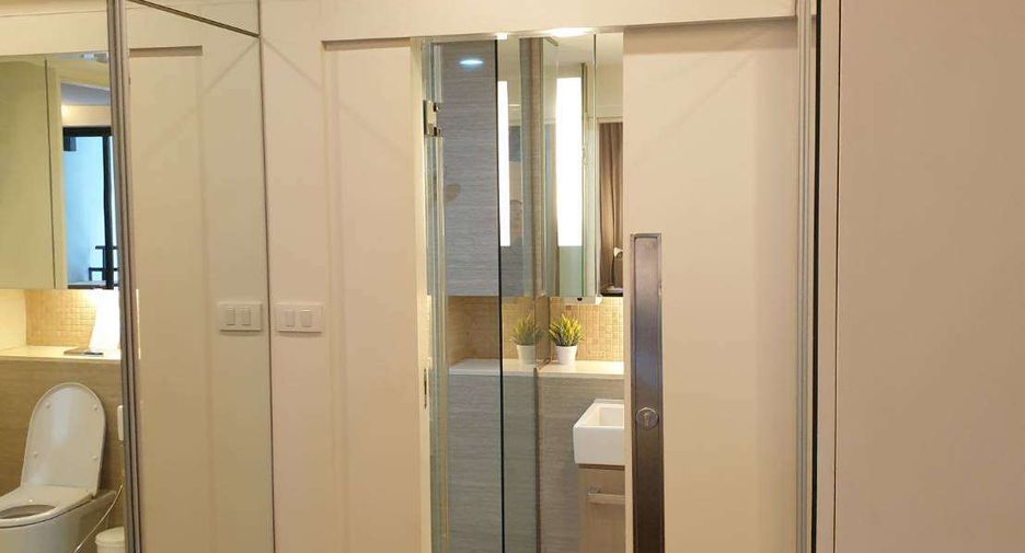 For rent 1 bed condo in Khlong Toei, Bangkok