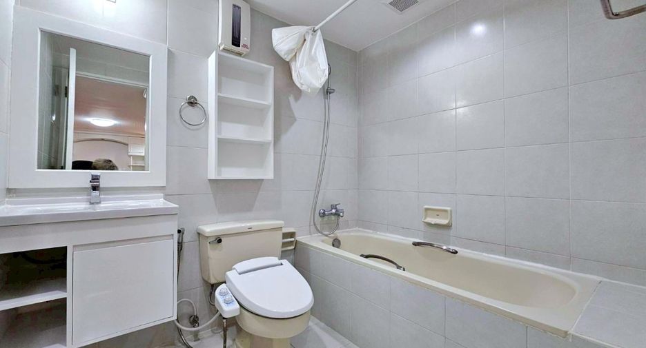 For rent 2 bedrooms condo 