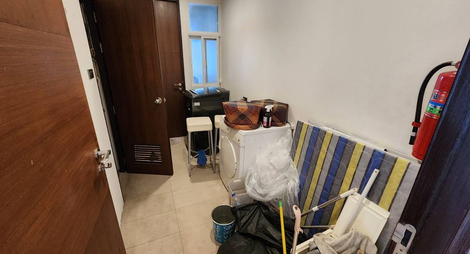 Condo en alquiler de 4 habitaciones en Khlong Toei, Bangkok