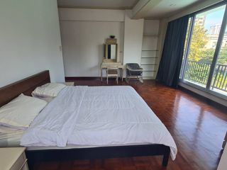 Condo en alquiler de 3 habitaciones en Watthana, Bangkok