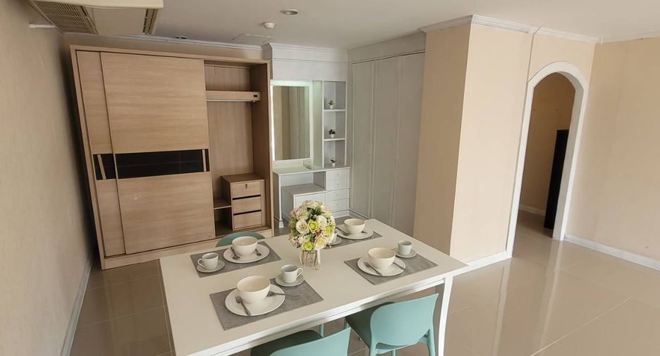 Wohnung zur Miete mit 2 Zimmer in Watthana, Bangkok